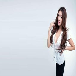 第102章：浴室缠欢的情感探索与成长故事